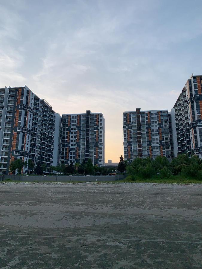 Timur Bay Groundfloor Pool & Seaview Kuantan Ngoại thất bức ảnh