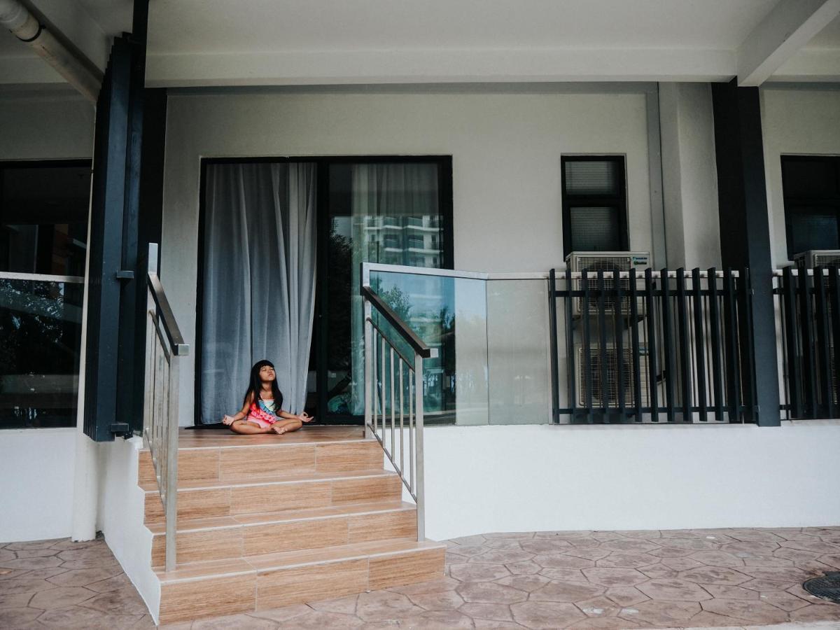 Timur Bay Groundfloor Pool & Seaview Kuantan Ngoại thất bức ảnh